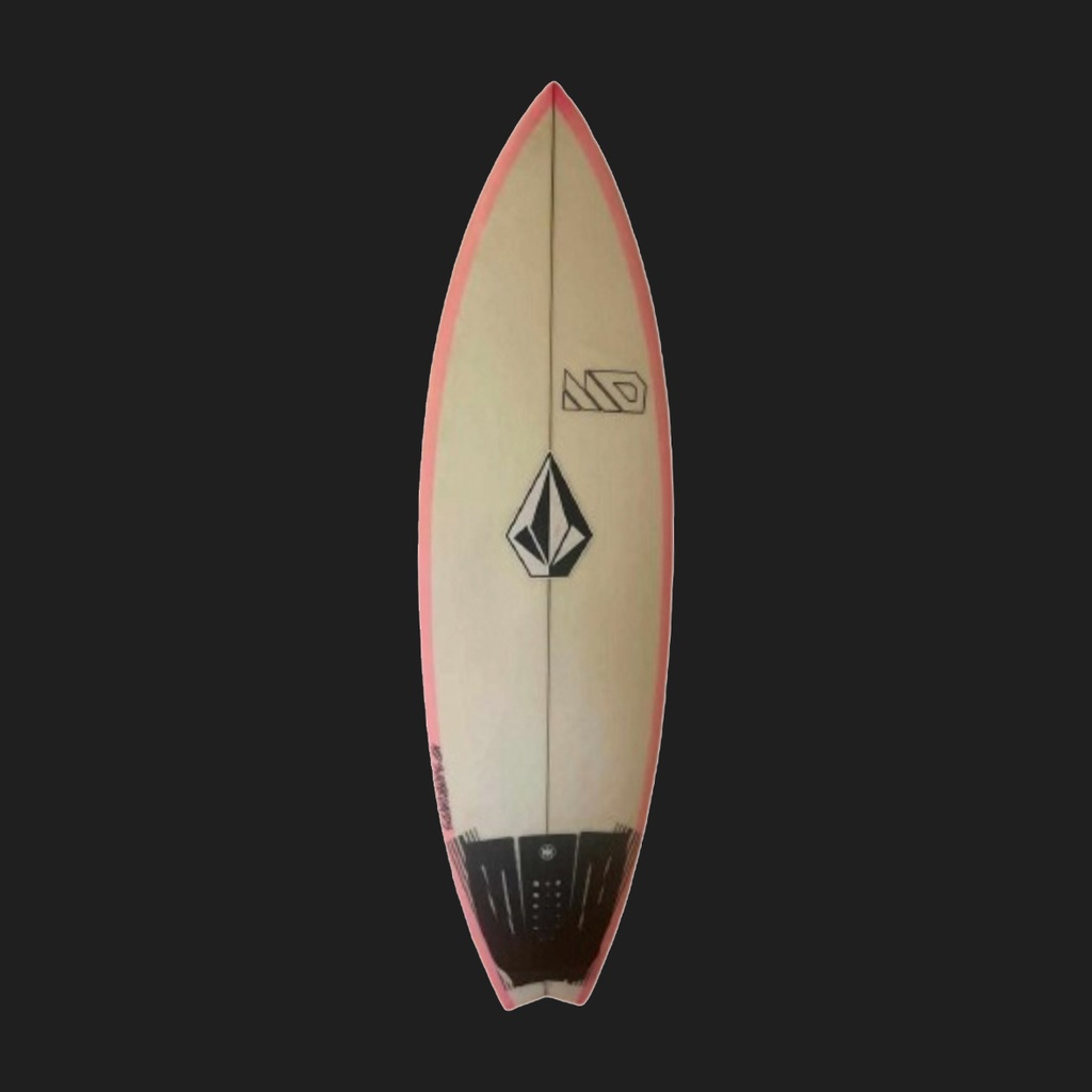 ﻿Custom Speedy MD surfboards 5'7 26,6 L Maelys J﻿